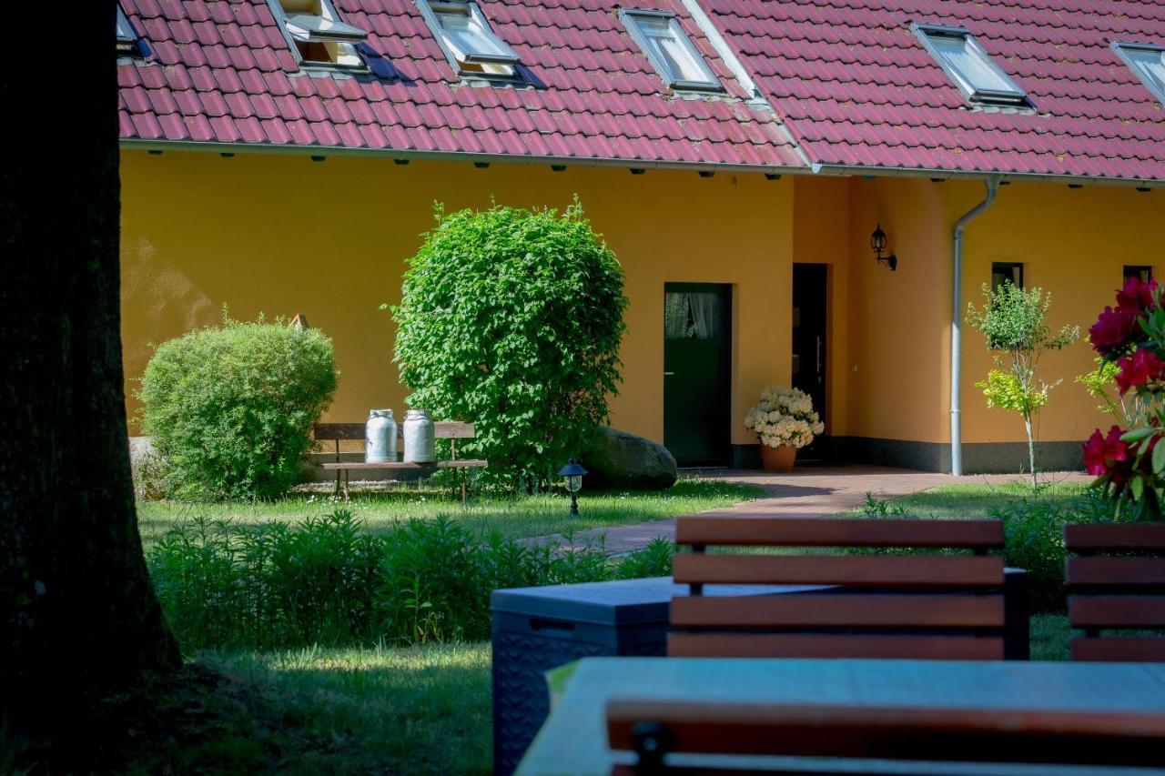 Matys Landhausperle An Der Mueritz Robel Bagian luar foto