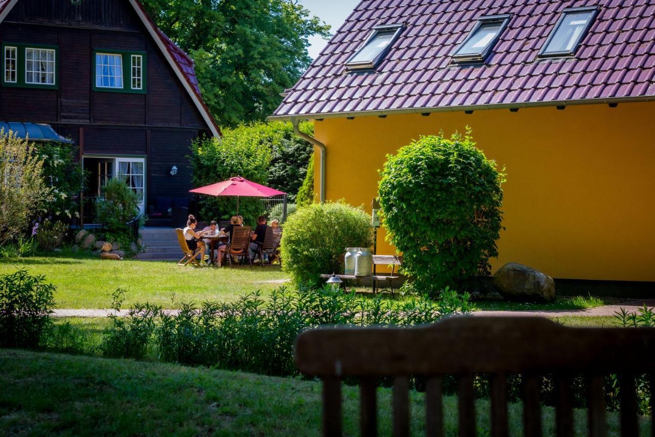 Matys Landhausperle An Der Mueritz Robel Bagian luar foto